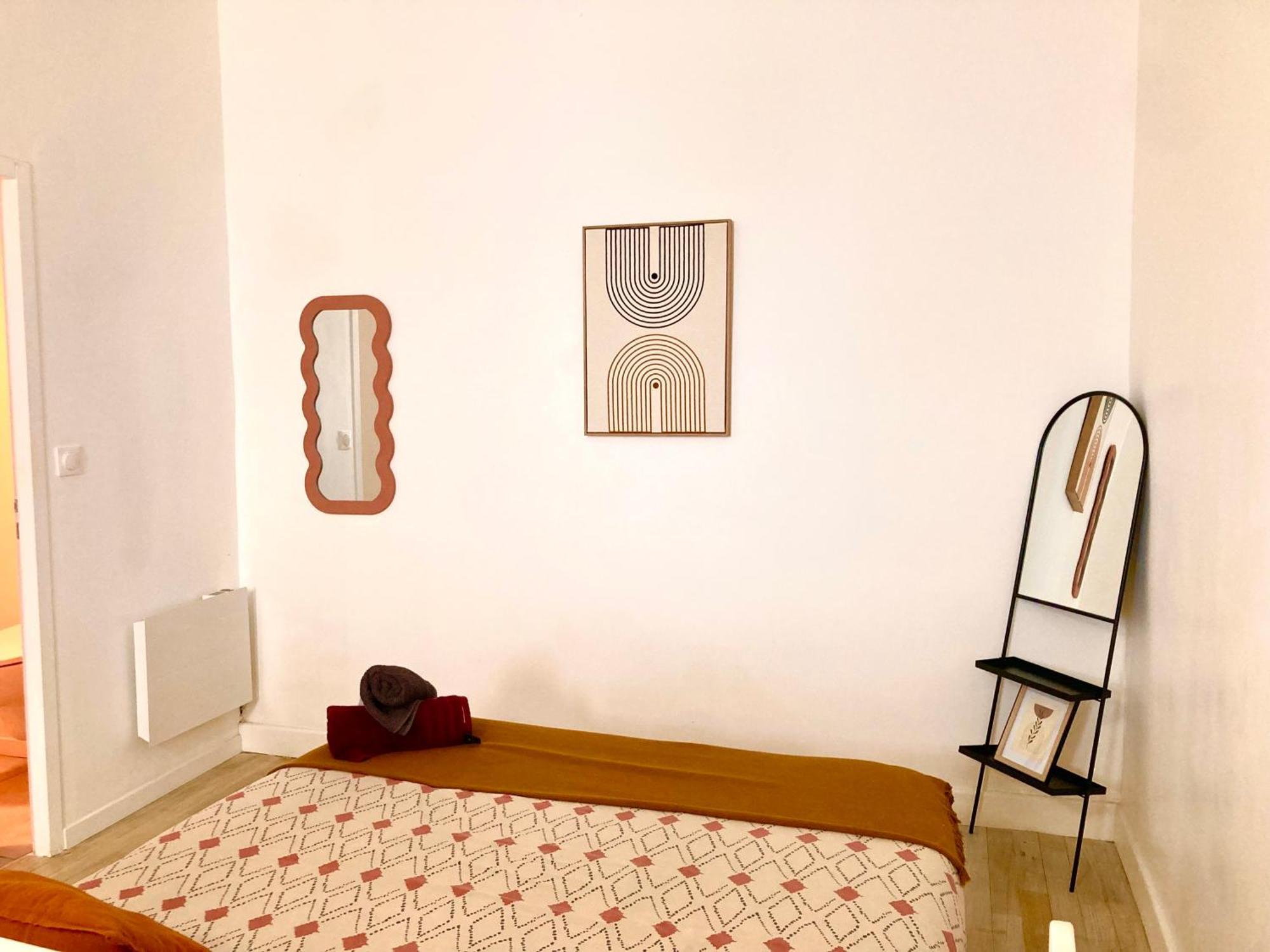 Serene Sixteen - Valence Centre Ville מראה חיצוני תמונה